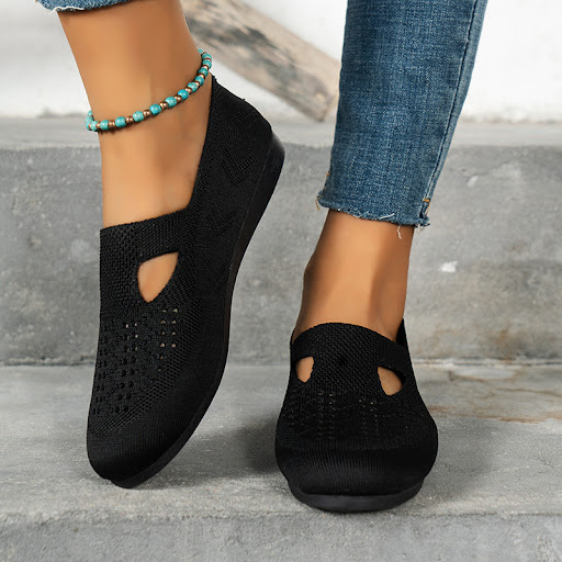 Title 3, Womens Round Toe Plus Size Flying Woven Flat S...