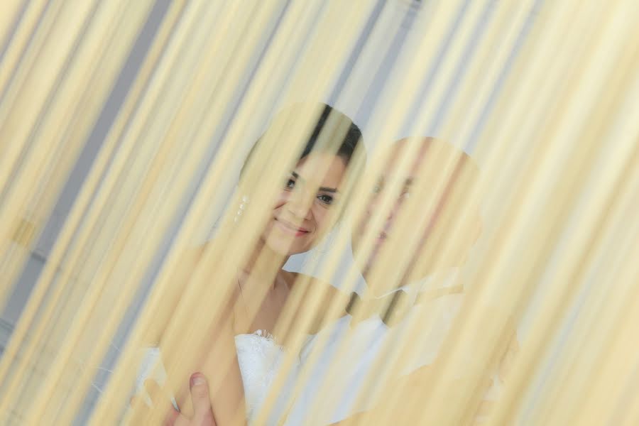 Wedding photographer Ion Neculcea (neculcea). Photo of 16 March 2014