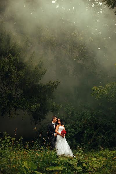 Svatební fotograf Vitaliy Kuzmin (vitaliano). Fotografie z 30.října 2014