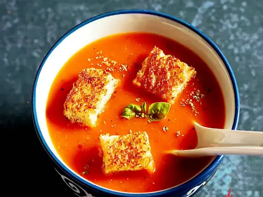 Tomatos Basil Hot Soup