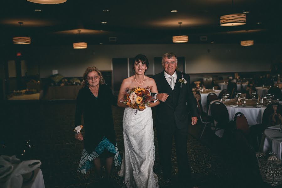 Fotografo di matrimoni Amanda Sorge (1895photography). Foto del 10 maggio 2019