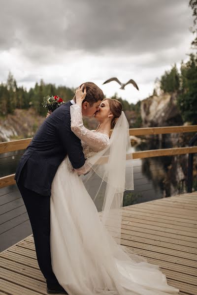 Fotógrafo de casamento Elena Voroba (lenavoroba). Foto de 11 de julho 2022