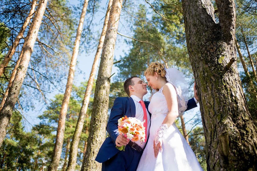 Fotografer pernikahan Elena Bykova (eeelenka). Foto tanggal 8 Juni 2015