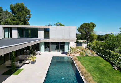 Maison avec piscine et terrasse 2