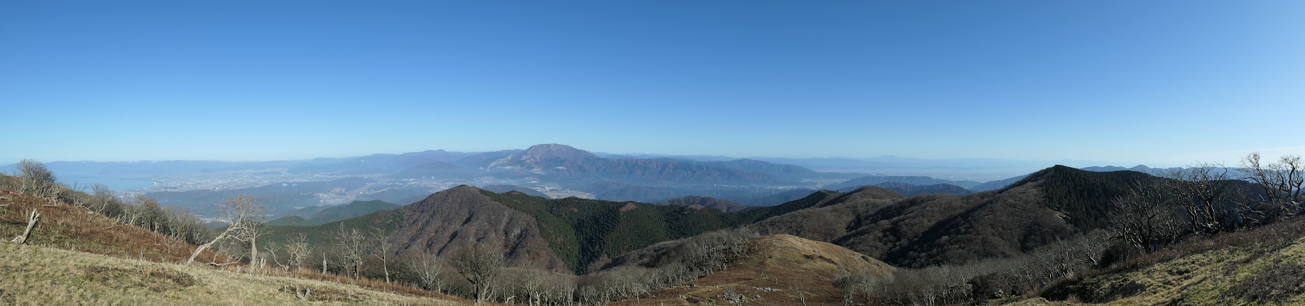 避難小屋手前からパノラマ