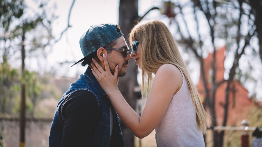 Fotografo di matrimoni Anhi Torres (studio8sociales). Foto del 15 aprile 2020