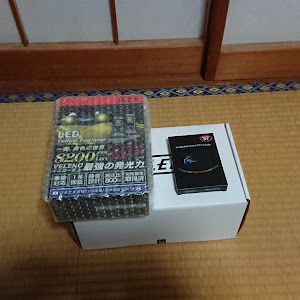 ヴォクシー ZRR80W