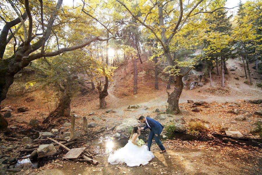 Wedding photographer Kostis Karanikolas (photogramma). Photo of 13 September 2019