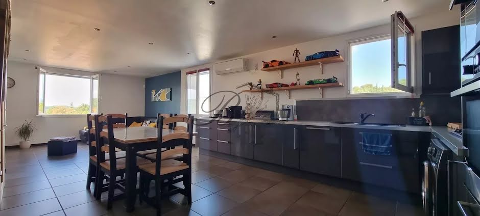 Vente appartement 3 pièces 70 m² à La Bastide-des-Jourdans (84240), 200 000 €