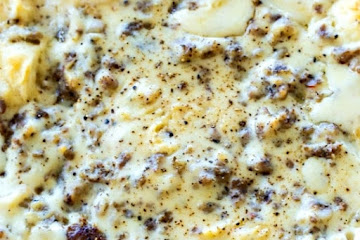 Biscuit and Gravy Ring