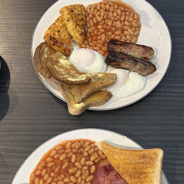 GF breakfast with GF toast.