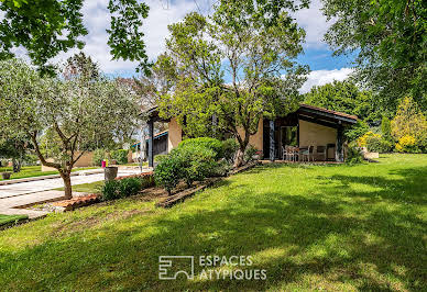 Maison avec piscine et terrasse 4