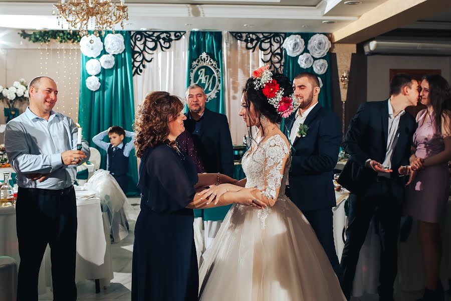 Свадебный фотограф Андрей Козяков (matadoromsk). Фотография от 4 февраля 2019