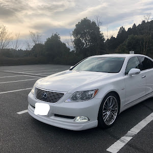 LS460