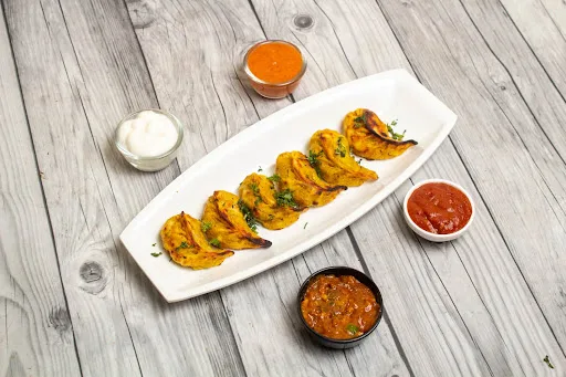 Chicken Achari Tandoori Momos [6 Pieces]