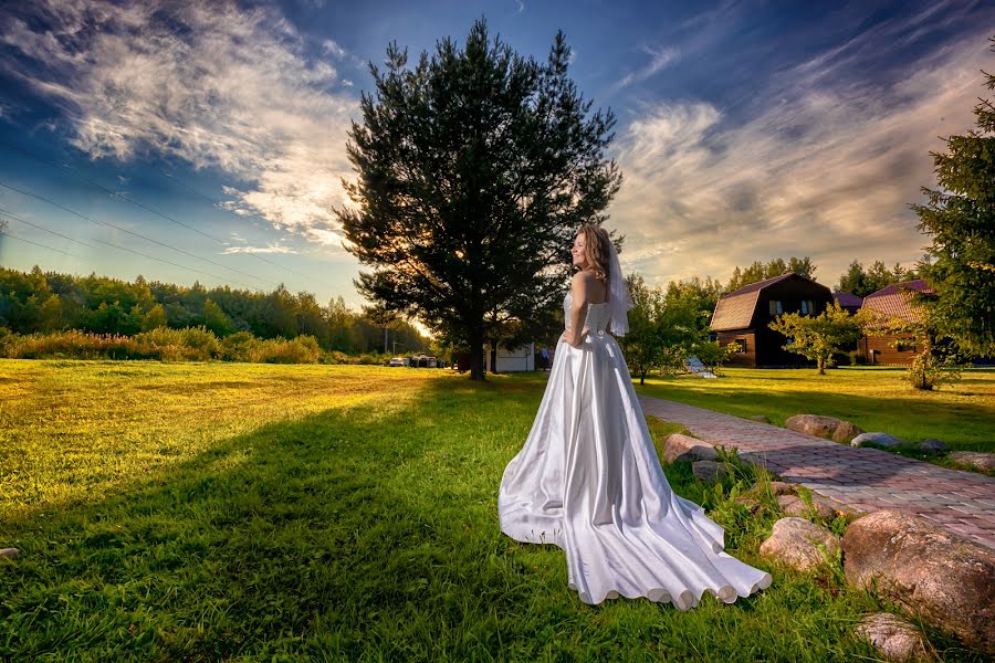 Fotógrafo de casamento Aleksandr Dyadyura (diadiura). Foto de 27 de agosto 2023