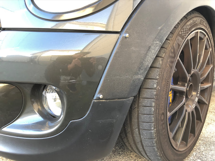 ミニ ハッチバックのR56・レクサス・GS・GS350・ミニに関するカスタム事例の投稿画像1枚目