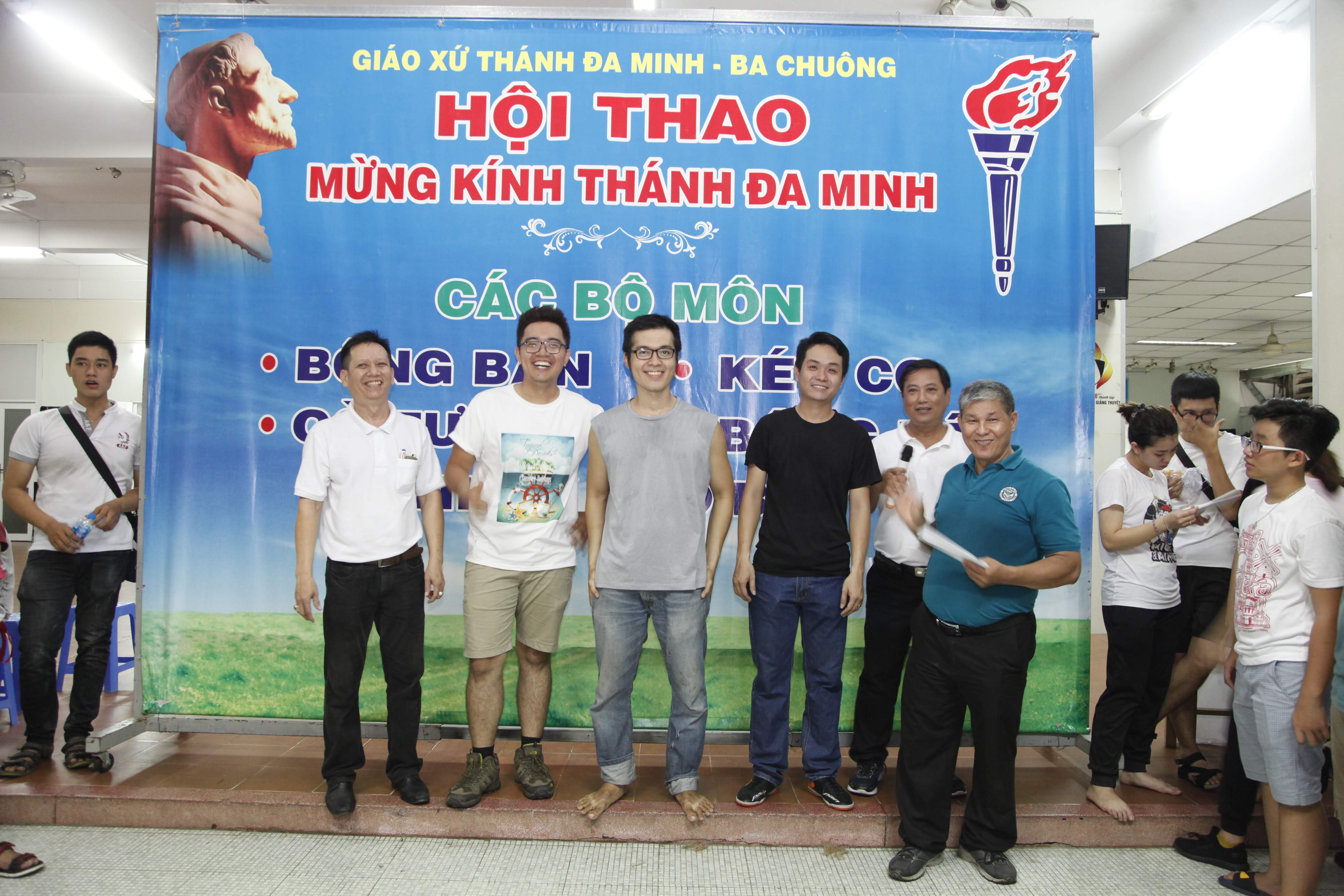 Thi kéo co – nhảy bao bố mừng bổn mạng giáo xứ (2018)