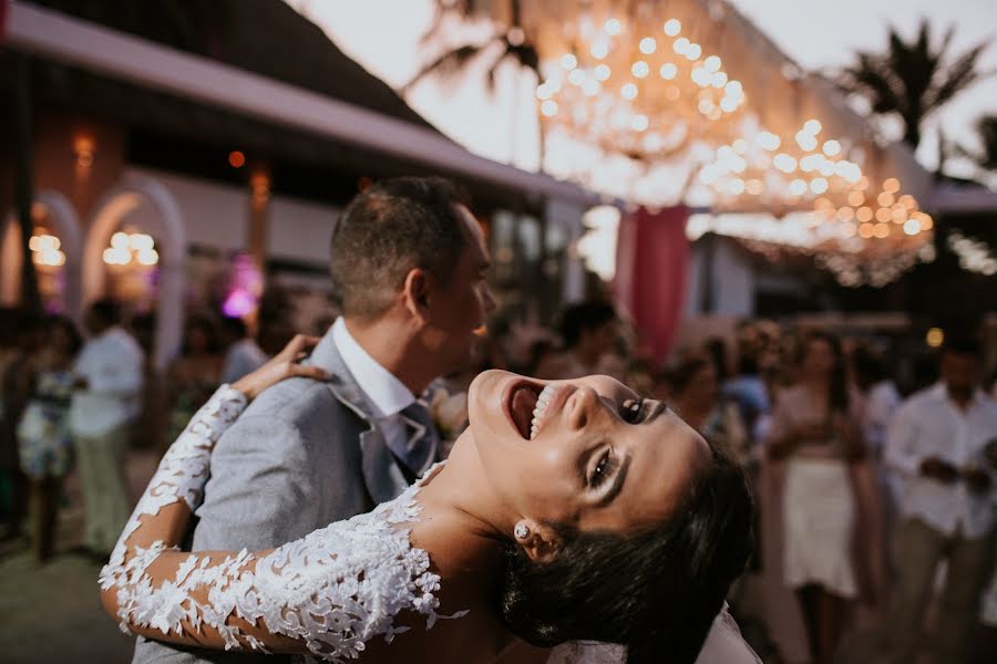 Fotógrafo de bodas Simon Bez (simonbez). Foto del 16 de abril 2018