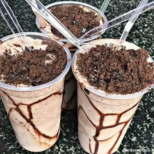 Thick Cold Coffee with Brownie