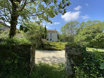 maison à Nontron (24)