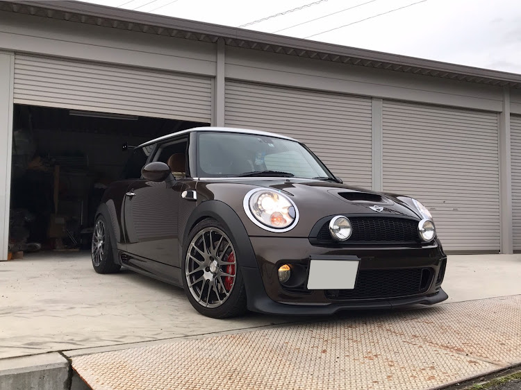 ミニクーパーSのミニクーパー・R56・GTウィング・ビルシュタインB14に関するカスタム事例の投稿画像1枚目