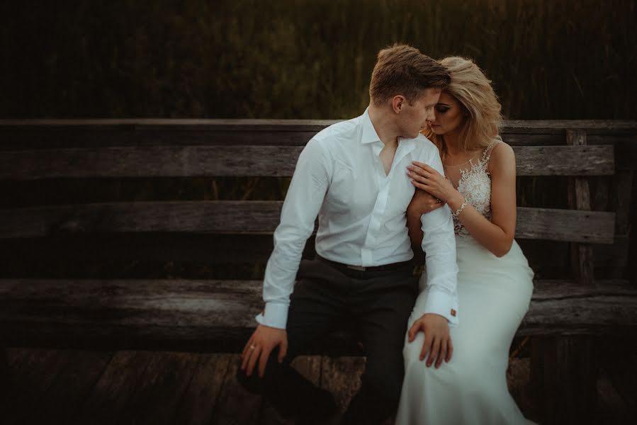 婚禮攝影師Grzegorz Krupa（krupaizabelakr）。2018 8月24日的照片