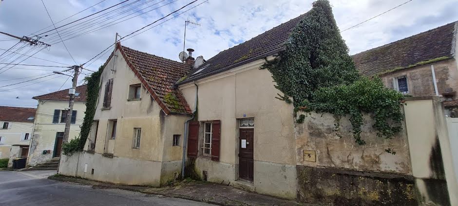 Vente maison 4 pièces 116 m² à Saâcy-sur-Marne (77730), 108 500 €