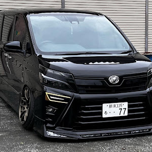 ヴォクシー ZWR80W
