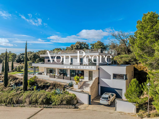 Villa avec piscine et jardin 4