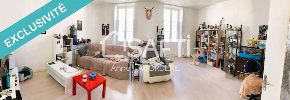 Vente appartement 4 pièces 82 m² à Brizambourg (17770), 105 000 €