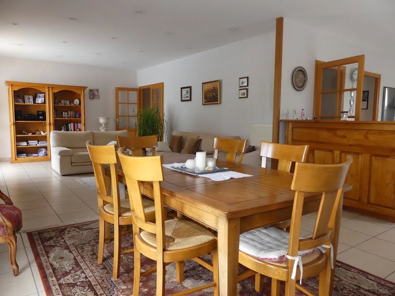 Vente maison 5 pièces 205.48 m² à Sainteusebe (71210), 379 000