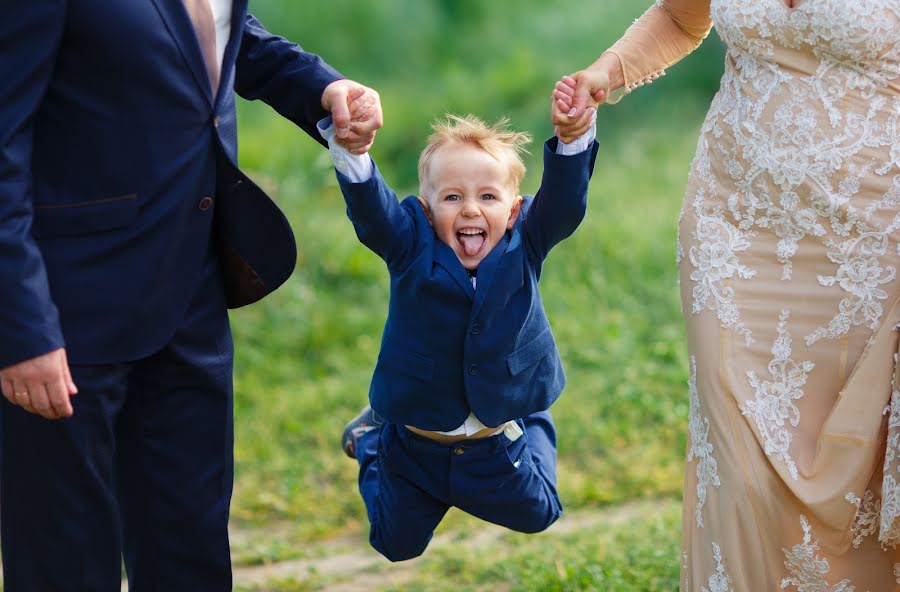 Wedding photographer Aleksandr Sotnikov (sotnikovpro). Photo of 12 September 2016