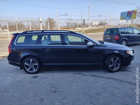 продам авто Volvo V70 V70 III фото 4