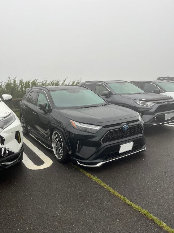 RAV4の久しぶりのミーティング参加・参加される皆様よろしくお願いします・未完成の車・初お披露目？・改良RAV4に関するカスタム事例の投稿画像1枚目
