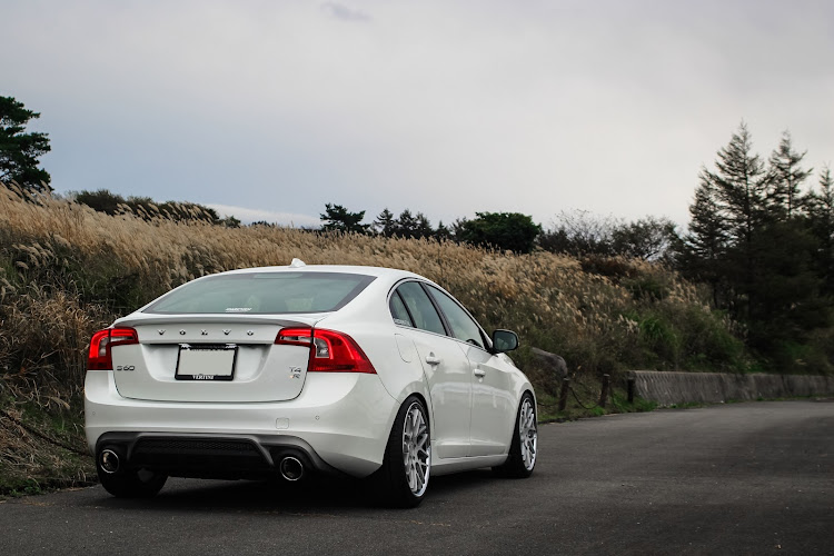 S60のボルボ・ドライブ・フォレスター・ビーナスライン・一眼に関するカスタム事例の投稿画像6枚目