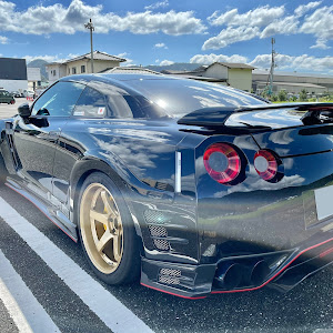 NISSAN GT-R R35