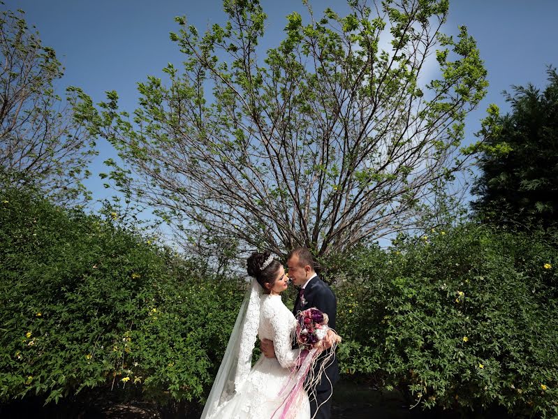 Fotografo di matrimoni Ufuk Akyüz (ozelfotografci). Foto del 4 dicembre 2018