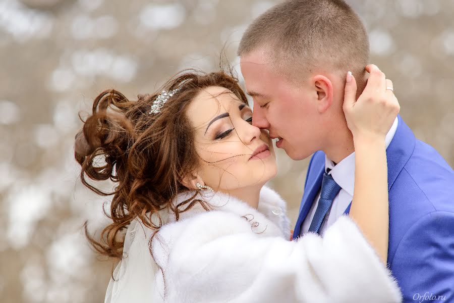 Fotógrafo de casamento Darya Orfeeva (orfeeva). Foto de 25 de março 2016