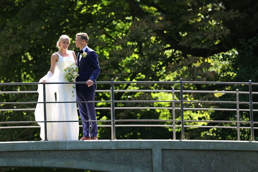 Fotografo di matrimoni Christina Jensen (christinajensen). Foto del 30 marzo 2019