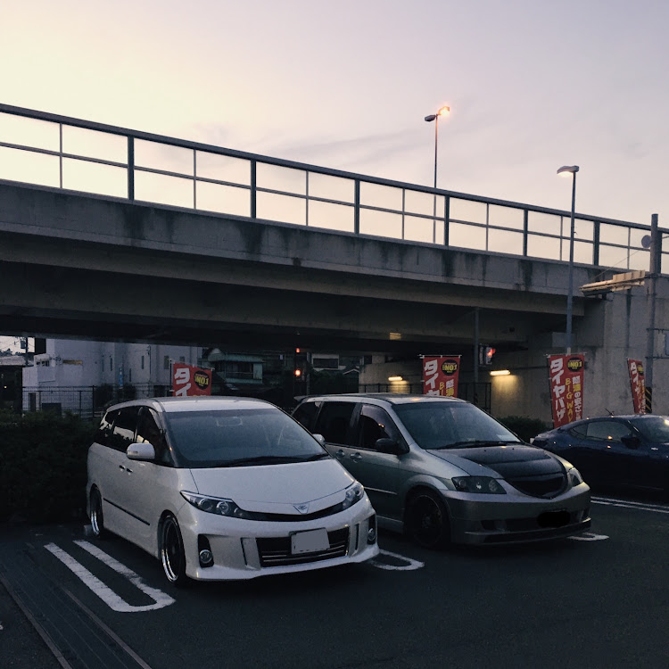 エスティマの公園にて・プチオフ・コラボ・オートバックス駐車場に関するカスタム事例の投稿画像3枚目