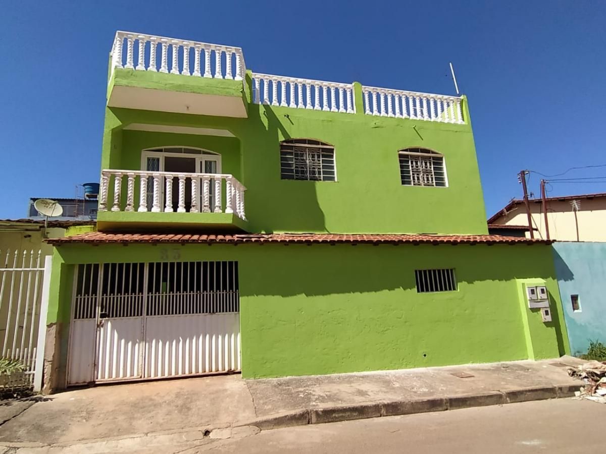 Sobrados à venda Setor Residencial Oeste