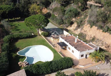 Villa 1