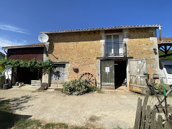 maison à Javerlhac-et-la-Chapelle-Saint-Robert (24)