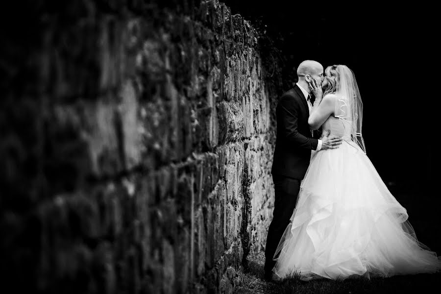 Fotógrafo de casamento Aleksandr In (talexpix). Foto de 9 de agosto 2019