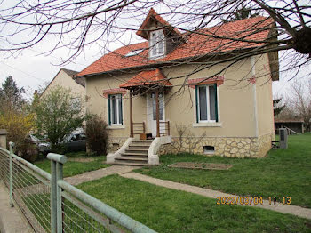 maison à La Chapelle-Montlinard (18)