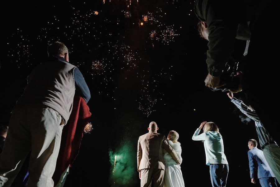 Fotógrafo de bodas Elena Marinina (fotolenchik). Foto del 19 de julio 2019