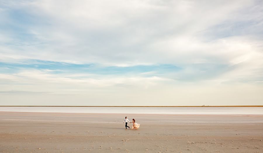 Wedding photographer Maksim Vorobev (magsy). Photo of 20 February 2020