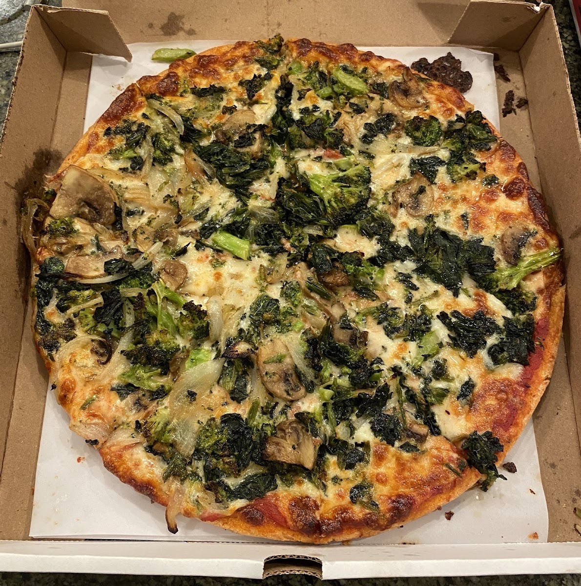 Gluten free vegetable pizza