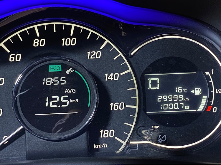 ノートのキリ番GET・納車から1000km・カウントダウン・寒いに関するカスタム事例の投稿画像5枚目